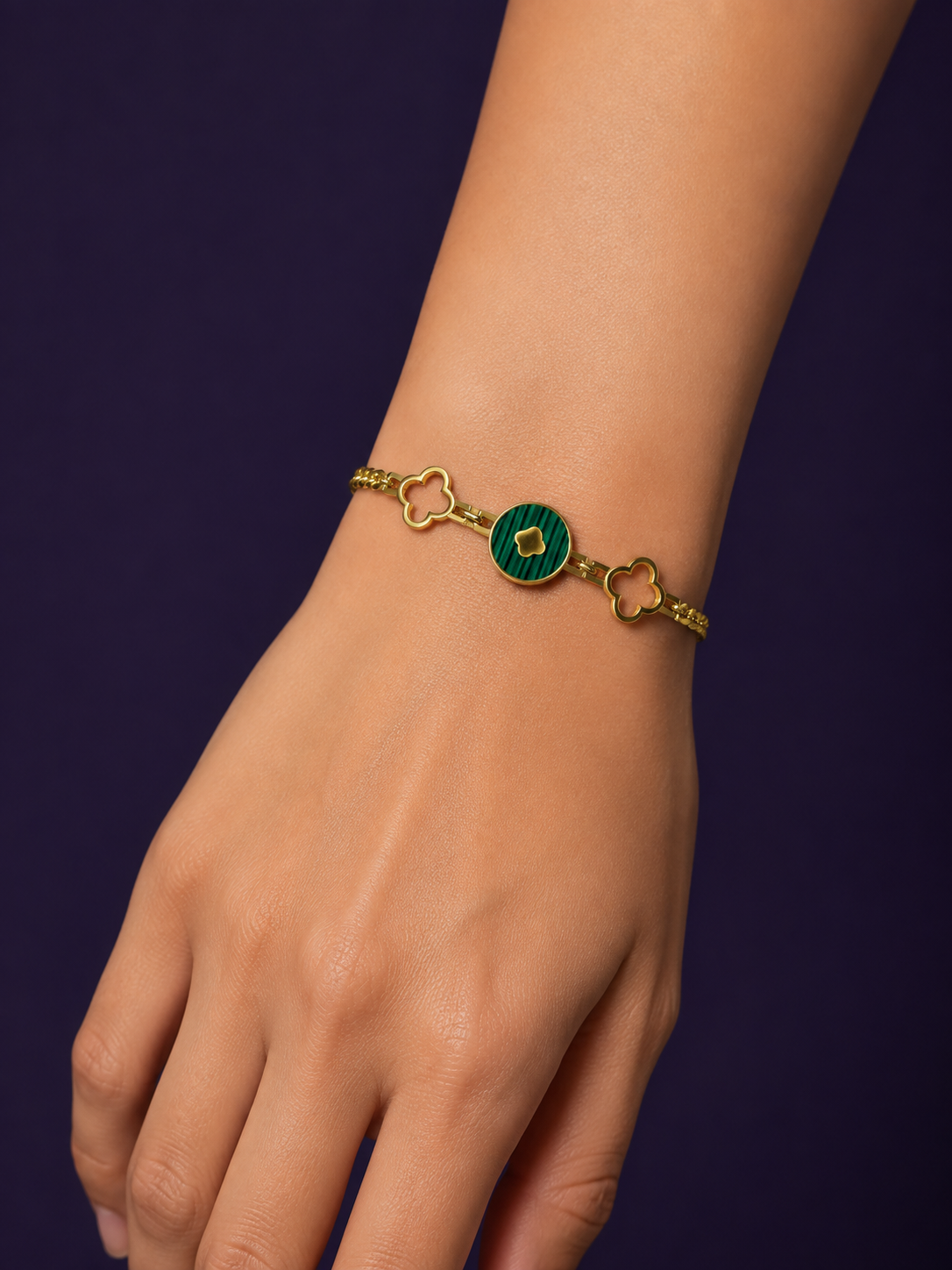 Gold Emerald Clover Bracelet — Gold