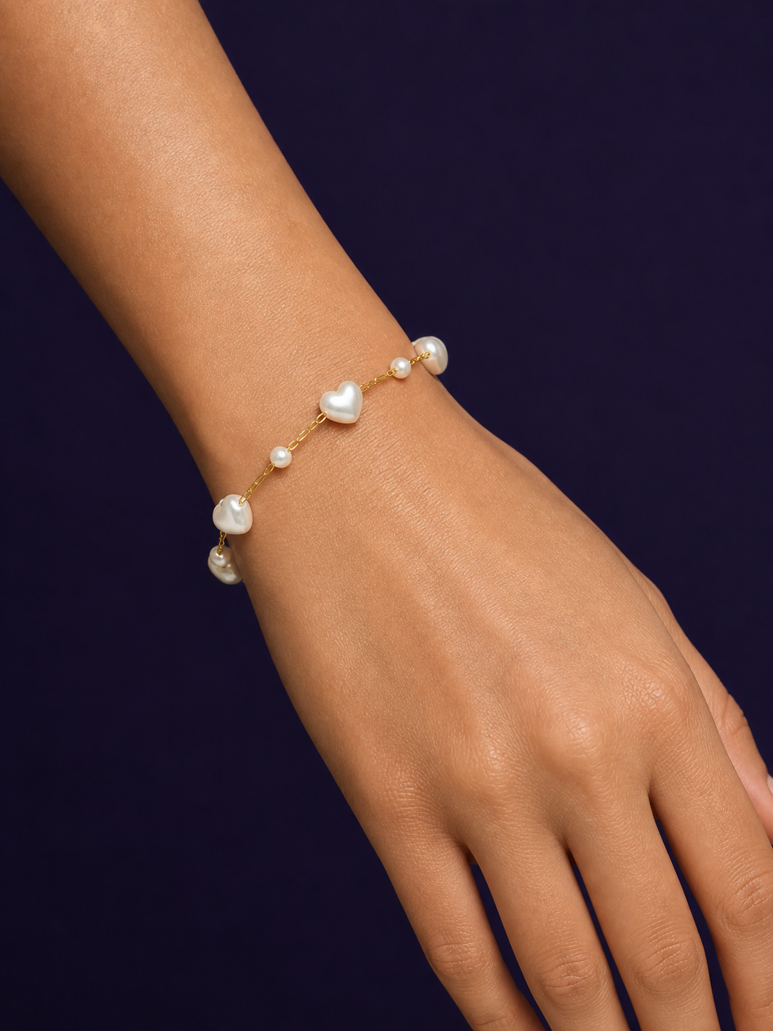 Pearl Heart Bracelet — Gold