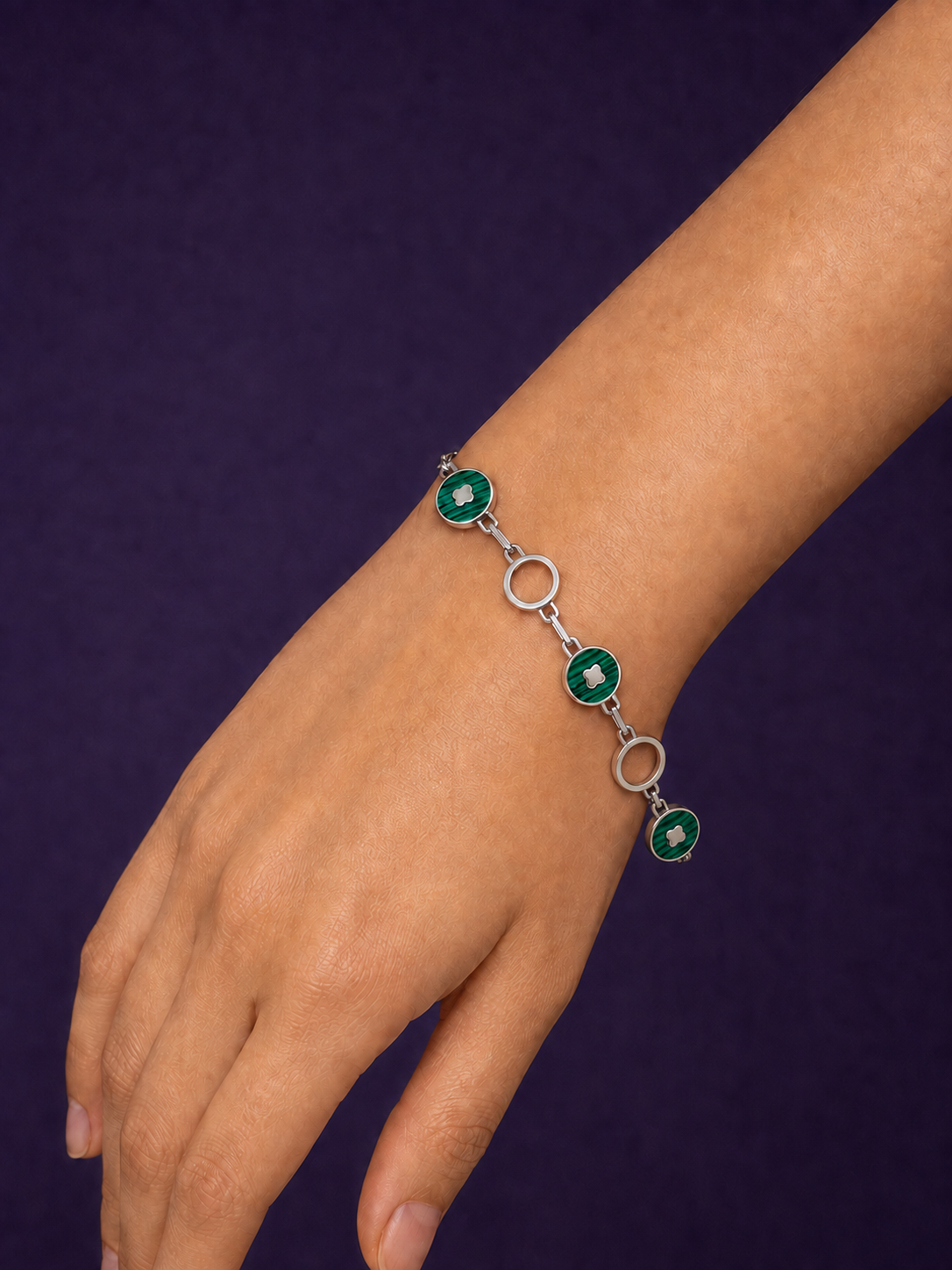 Silver Circle Emerald Bracelet — Silver