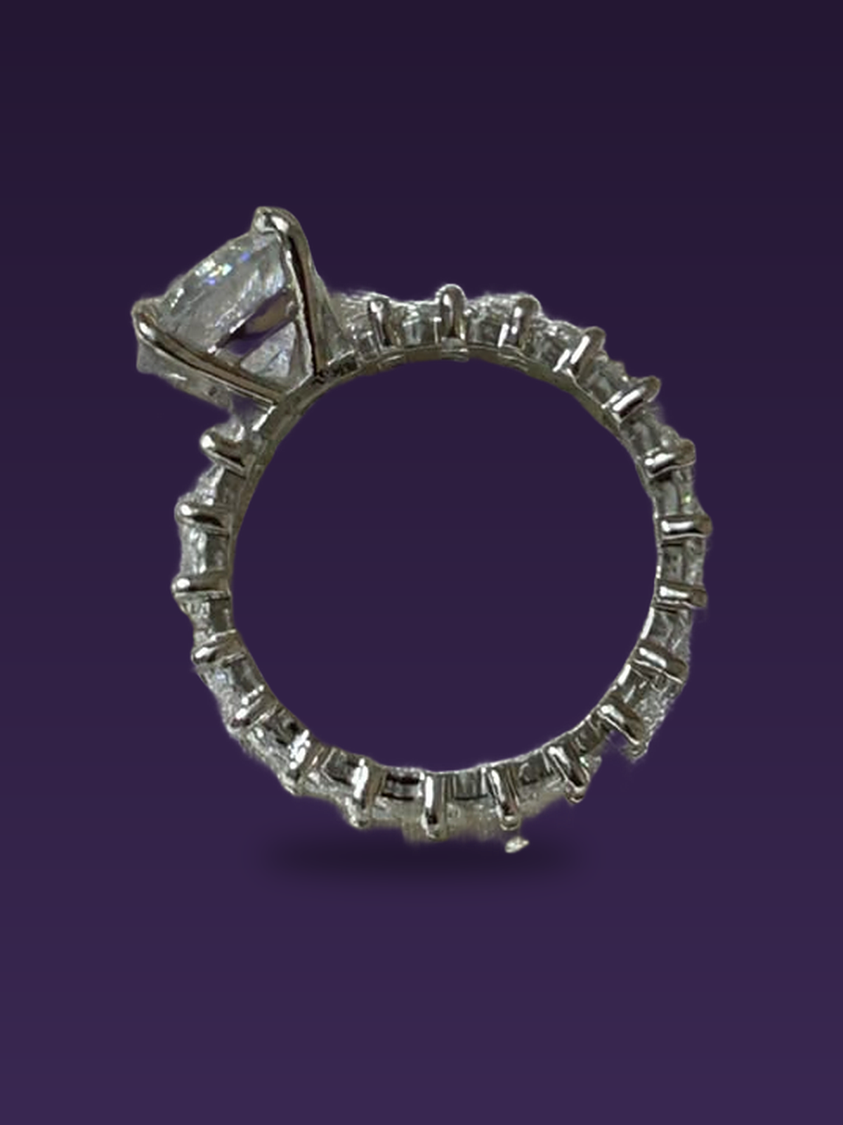 Round Zircon Ring — Silver